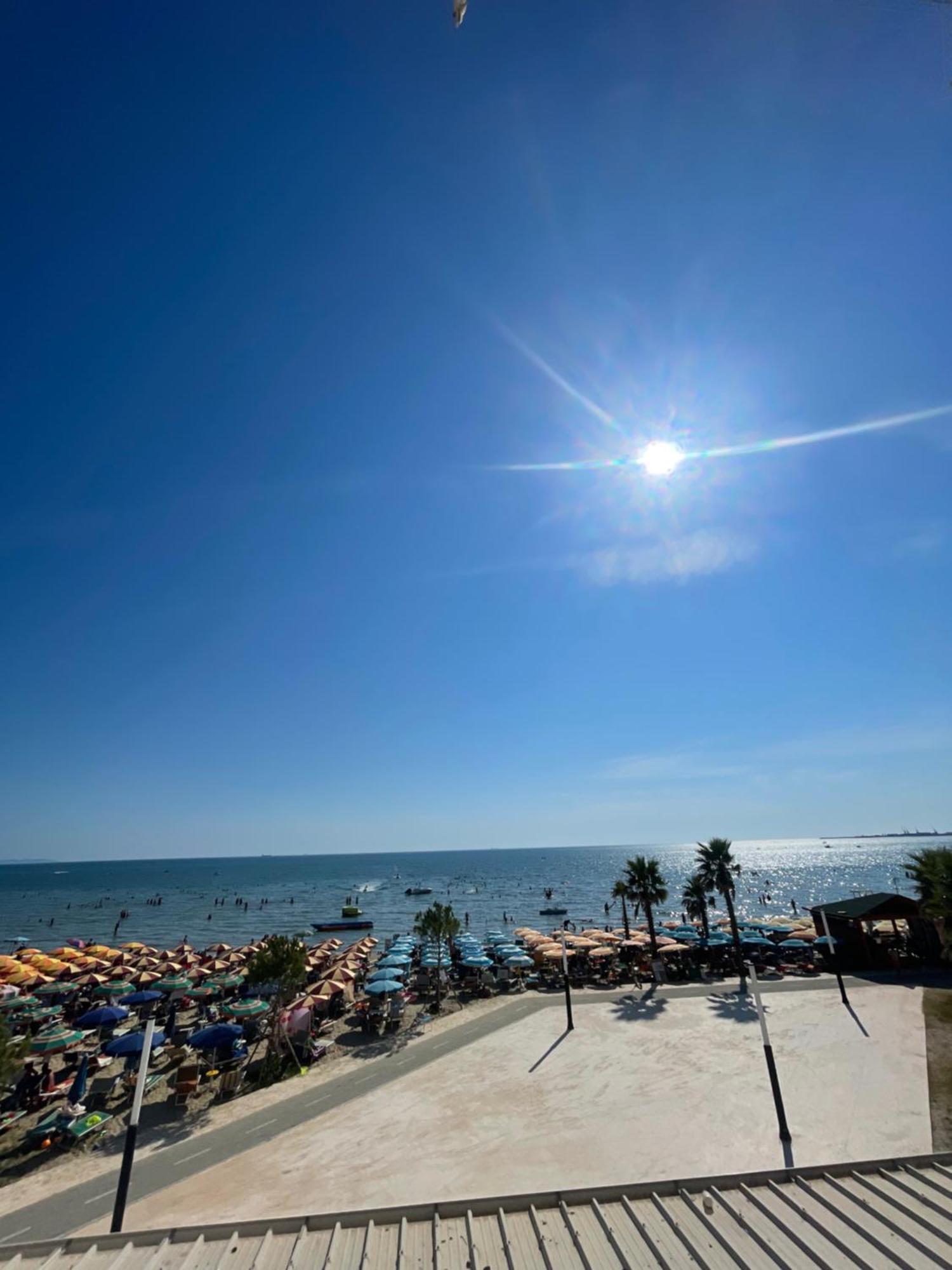 Beautiful Sea View Apartment Драч Екстериор снимка